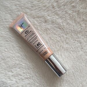 Final offer! 💗IT Cosmetics CC+ Nude Glow Foundation - Fair Beige